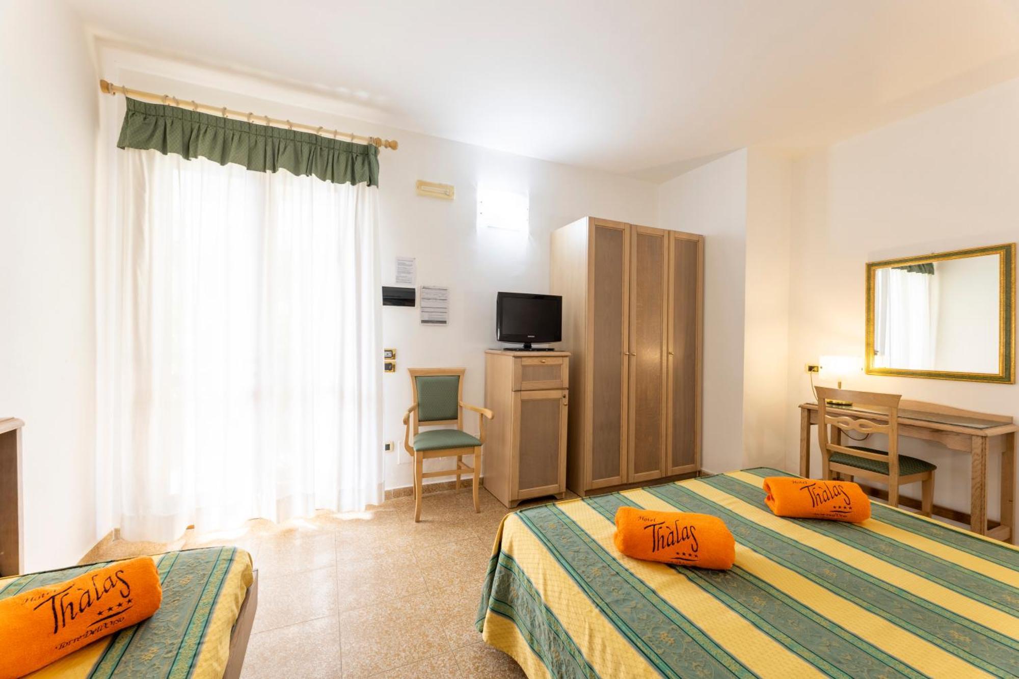 Hotel Thalas Club Torre dell'Orso Exterior foto
