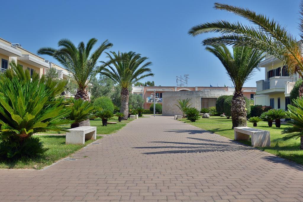 Hotel Thalas Club Torre dell'Orso Exterior foto