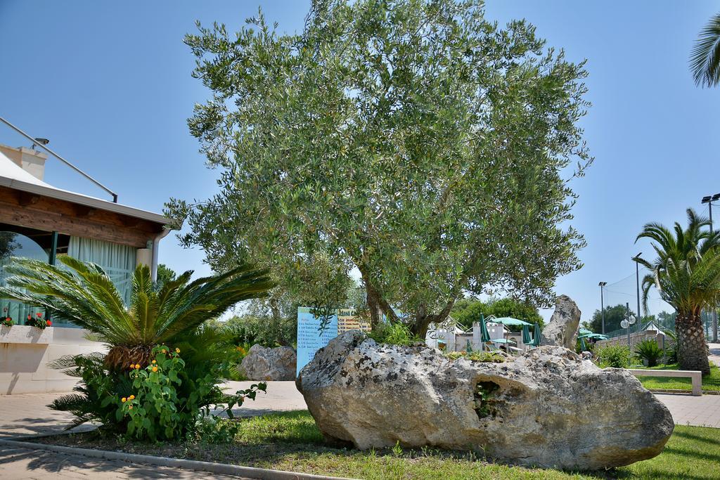 Hotel Thalas Club Torre dell'Orso Exterior foto